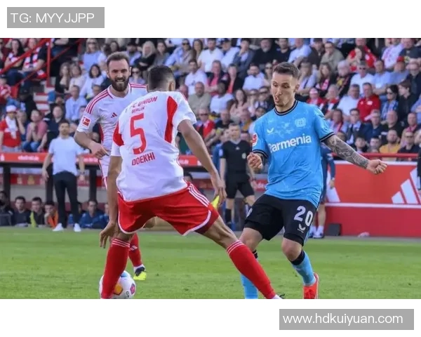 门兴格拉德巴赫与比勒费尔德的精彩对决分析与赛季展望